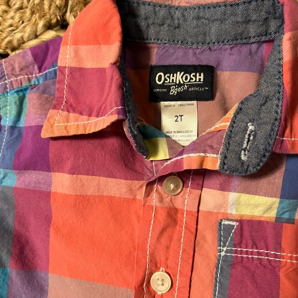 2T OshKosh Button Down Shirts - Picture 4 of 5
